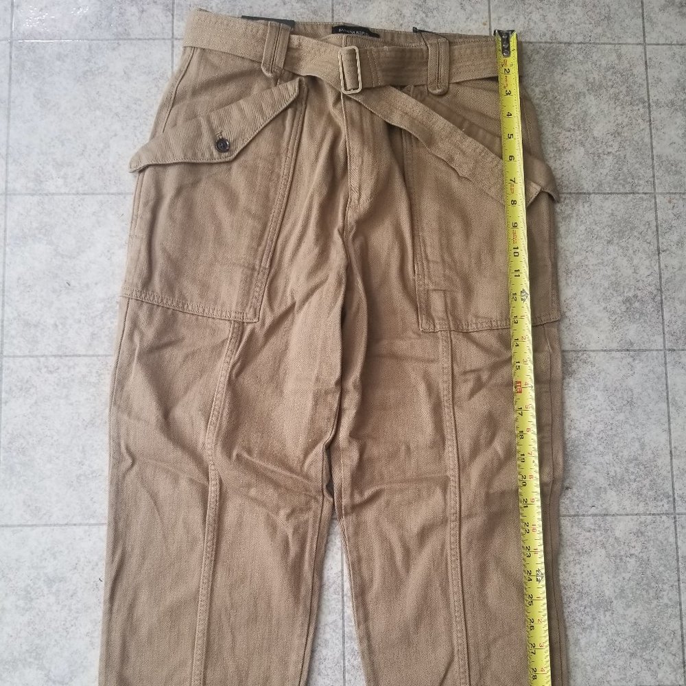 Banana Republic tan cargo pants size 6.
